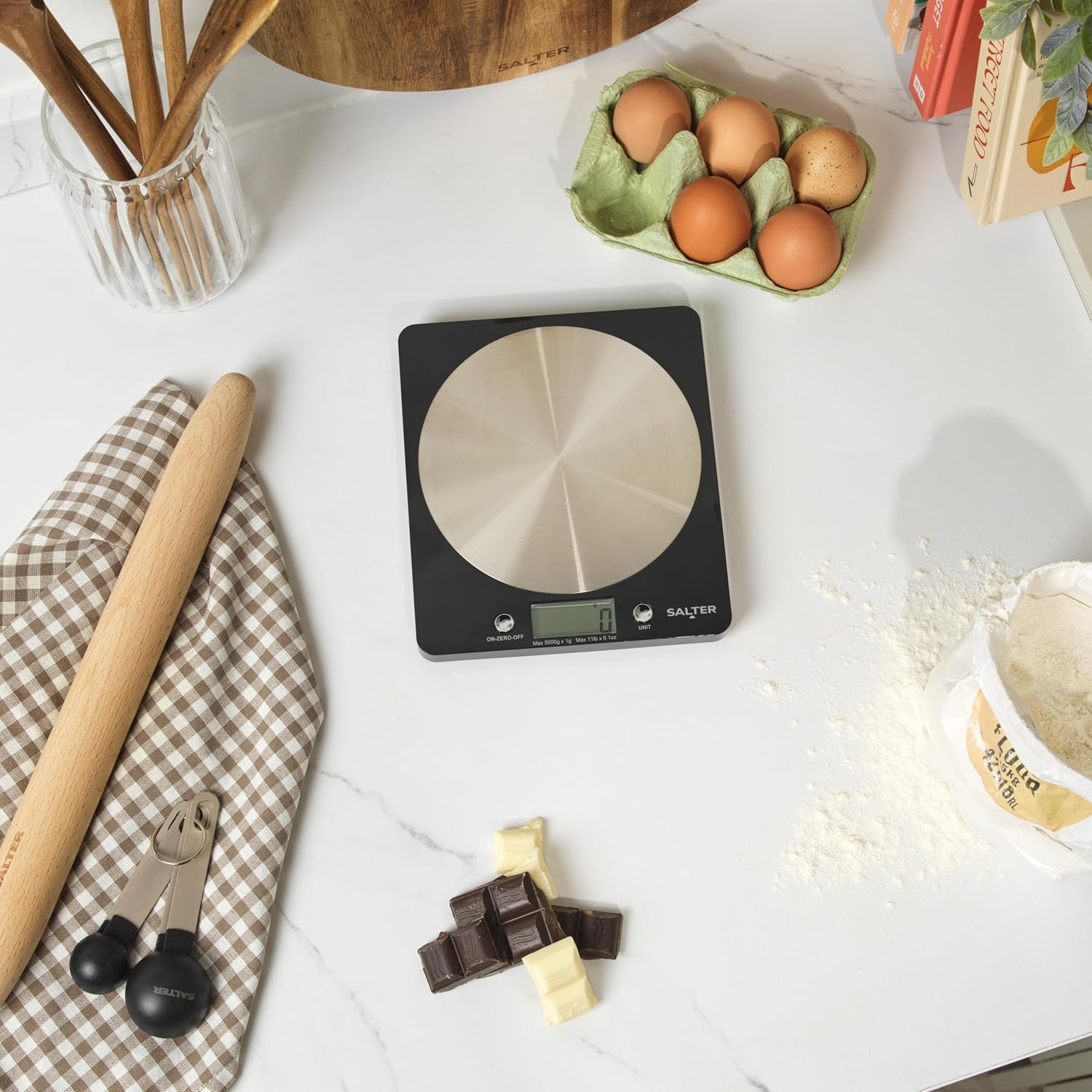 Salter 1036 BKSSDR Digital Kitchen Scale – Cooking & Baking Scales for Food Weight, Stainless Steel Weighing Platform, 5KG Capacity, Tare Function, Large LCD Easy Read Display, Measure Liquids, Black